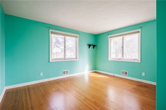 399 Salt Rd, Webster, NY 14580