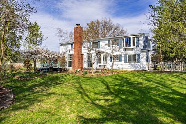399 Salt Rd, Webster, NY 14580