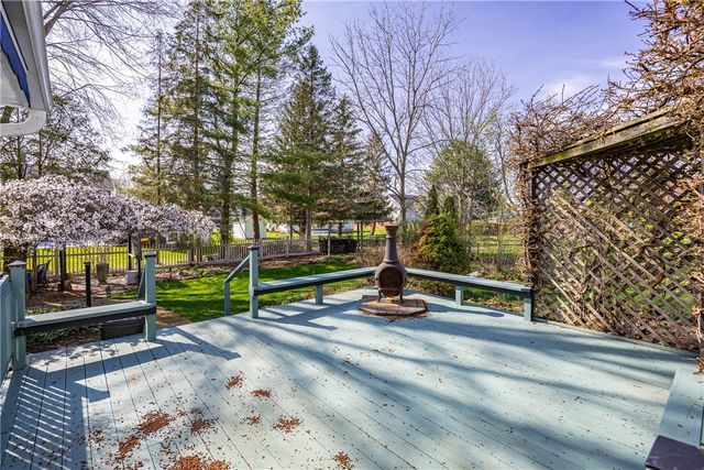 399 Salt Rd, Webster, NY 14580