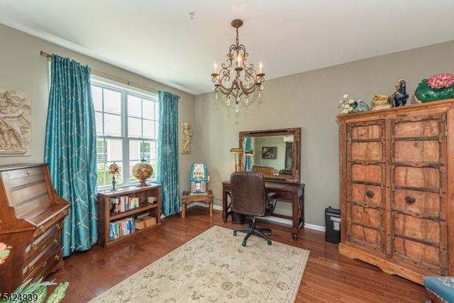 37 Mc Nish Way, West Caldwell Twp., NJ 07006