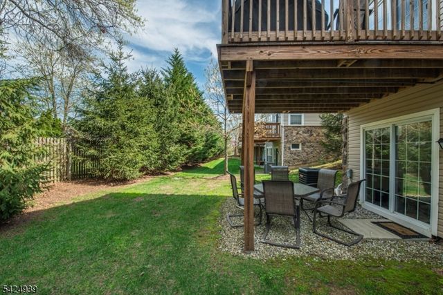 37 Mc Nish Way, West Caldwell Twp., NJ 07006