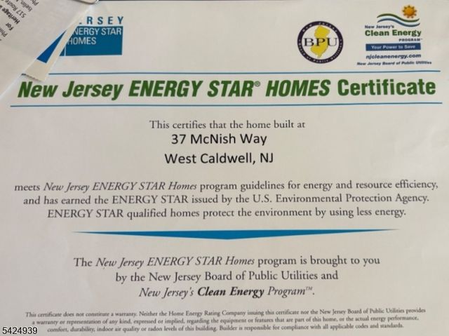 37 Mc Nish Way, West Caldwell Twp., NJ 07006