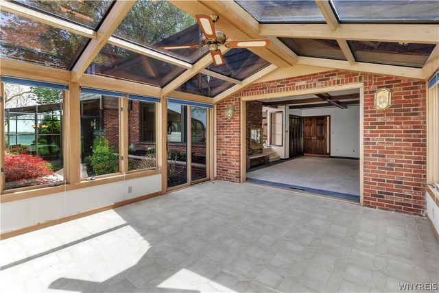 5133 East River Road, Grand Island, NY 14072