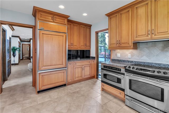 5133 East River Road, Grand Island, NY 14072