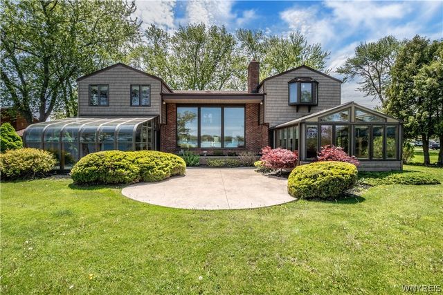 5133 East River Road, Grand Island, NY 14072