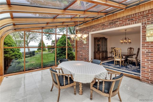 5133 East River Road, Grand Island, NY 14072