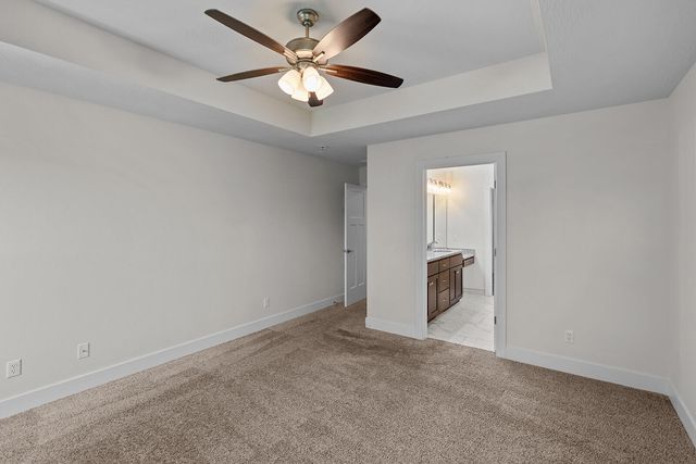 1363 S Strasbourg Avenue, Springfield, MO 65802