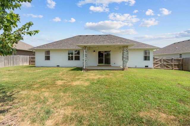 1363 S Strasbourg Avenue, Springfield, MO 65802