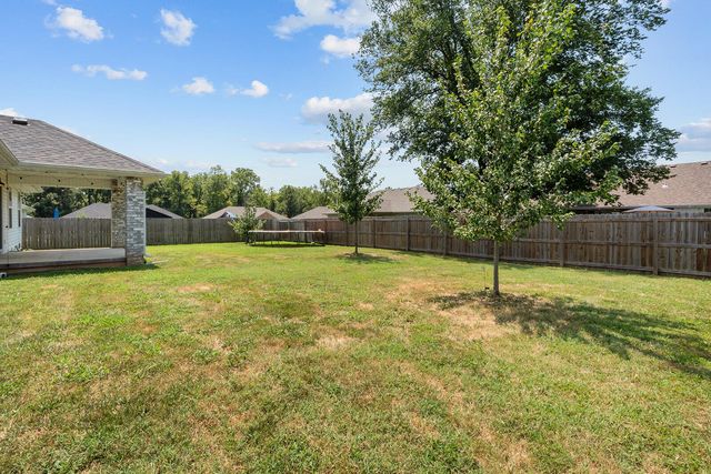 1363 S Strasbourg Avenue, Springfield, MO 65802