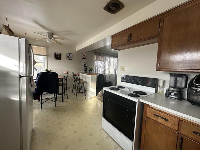 3021 Wanda AVENUE, Milwaukee, WI 53221