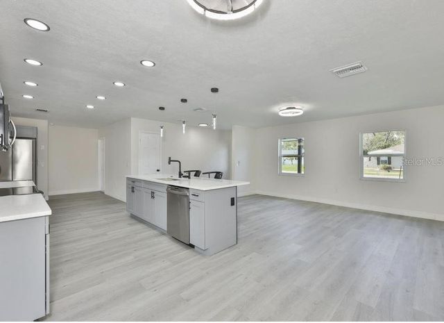 614 HUNTINGTON STREET, Brandon, FL 33511