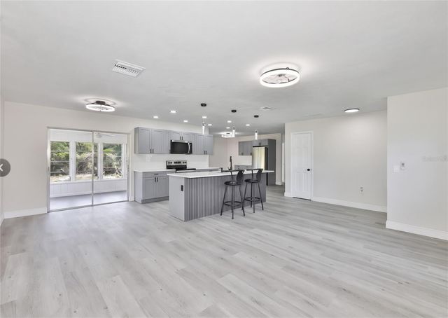 614 HUNTINGTON STREET, Brandon, FL 33511