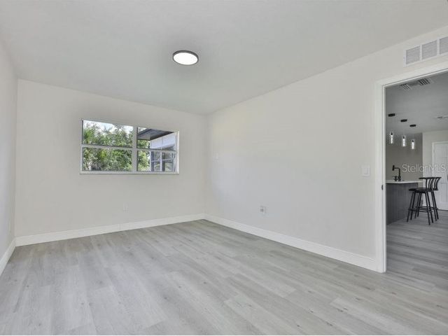 614 HUNTINGTON STREET, Brandon, FL 33511