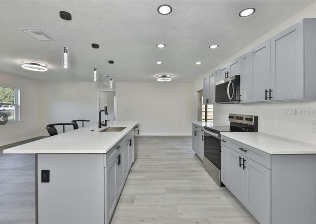 614 HUNTINGTON STREET, Brandon, FL 33511