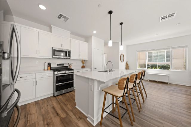 35164 Grove Trail, Fallbrook, CA 92028