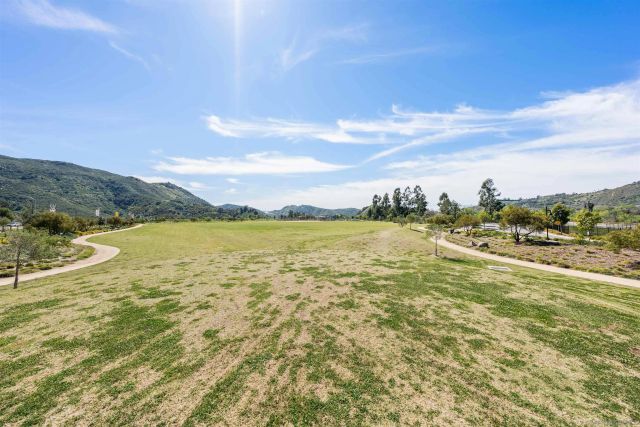 35164 Grove Trail, Fallbrook, CA 92028