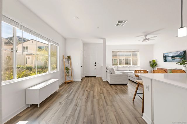 35164 Grove Trail, Fallbrook, CA 92028