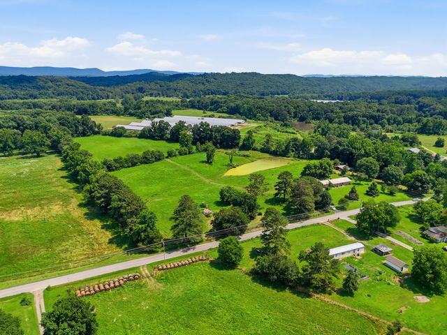 2879 E Broomtown Road, Lafayette, GA 30728