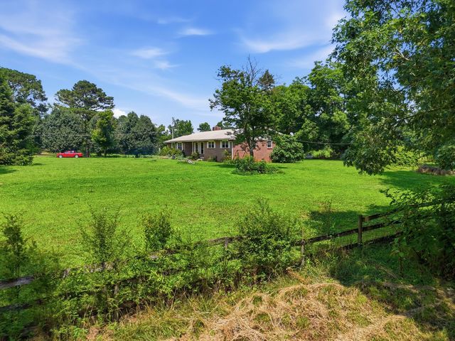2879 E Broomtown Road, Lafayette, GA 30728