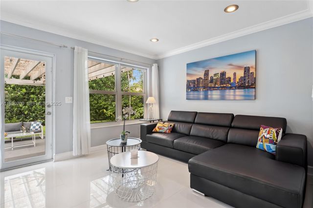 685 NE 50th Ter, Miami, FL 33137