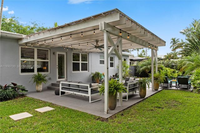 685 NE 50th Ter, Miami, FL 33137