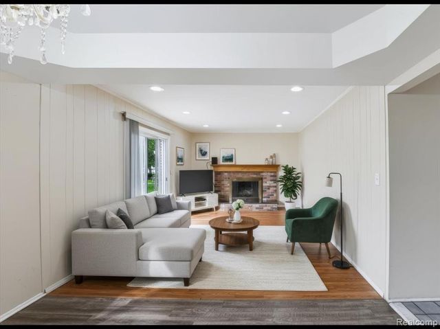 4146 Augustine Drive, Sterling Heights, MI 48310