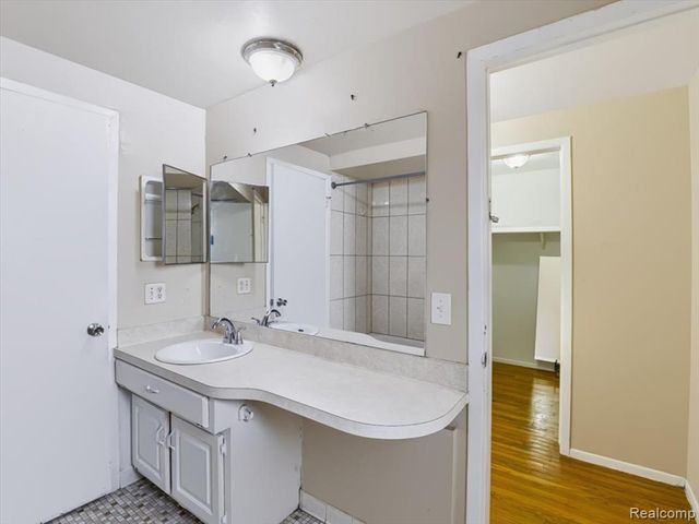 4146 Augustine Drive, Sterling Heights, MI 48310