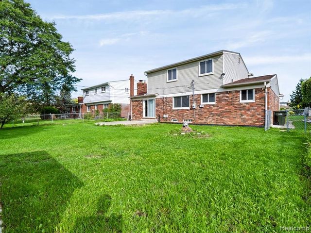 4146 Augustine Drive, Sterling Heights, MI 48310