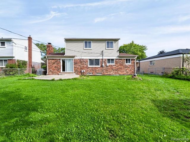 4146 Augustine Drive, Sterling Heights, MI 48310