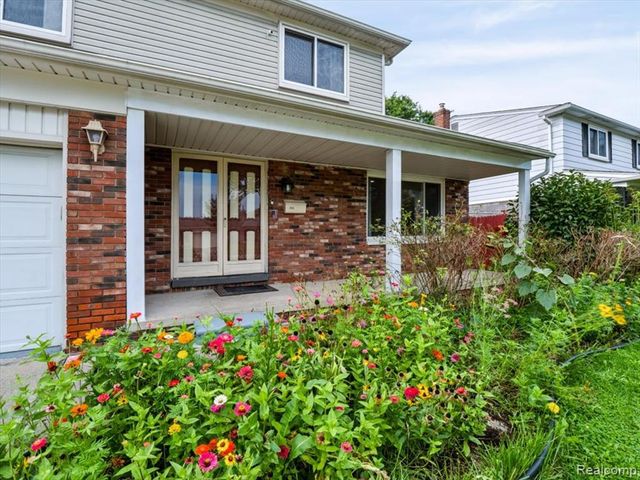 4146 Augustine Drive, Sterling Heights, MI 48310
