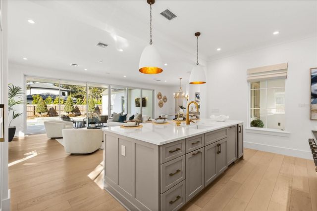 151 OAKWOOD WAY, Winter Park, FL 32789