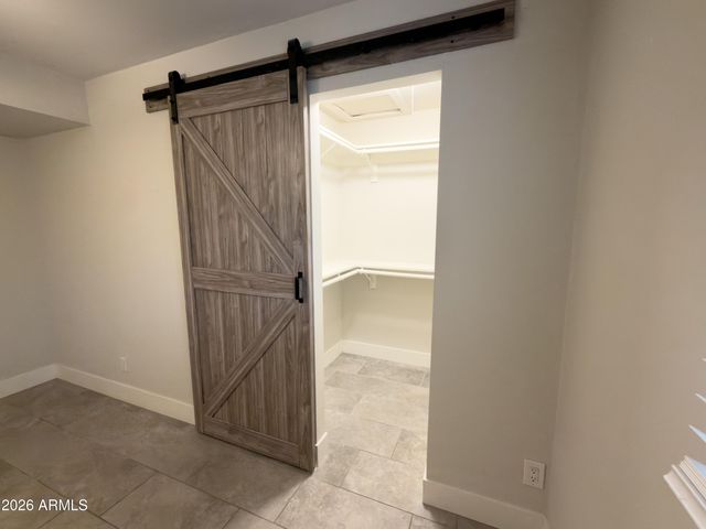 8449 E MONTEBELLO Avenue, Scottsdale, AZ 85250