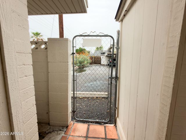 8449 E MONTEBELLO Avenue, Scottsdale, AZ 85250