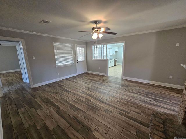 3966 Pensacola Dr, Baton Rouge, LA 70814