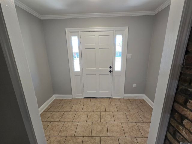 3966 Pensacola Dr, Baton Rouge, LA 70814