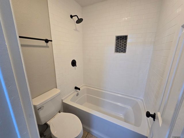 3966 Pensacola Dr, Baton Rouge, LA 70814