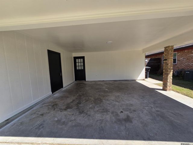 3966 Pensacola Dr, Baton Rouge, LA 70814