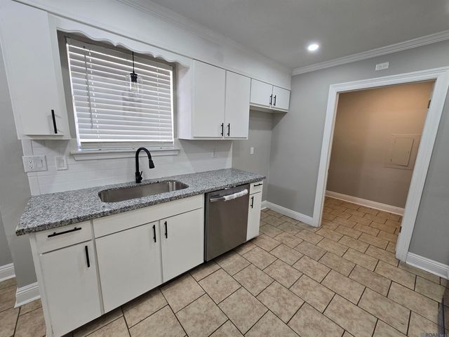 3966 Pensacola Dr, Baton Rouge, LA 70814