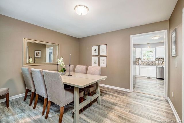 18 Tunnel Road, Roxbury, CT 06783