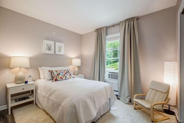 18 Tunnel Road, Roxbury, CT 06783