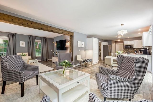 18 Tunnel Road, Roxbury, CT 06783