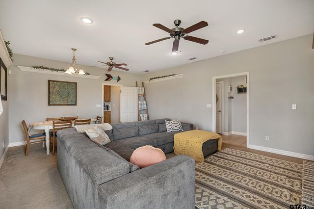 16783 CR 2143, Troup, TX 75789