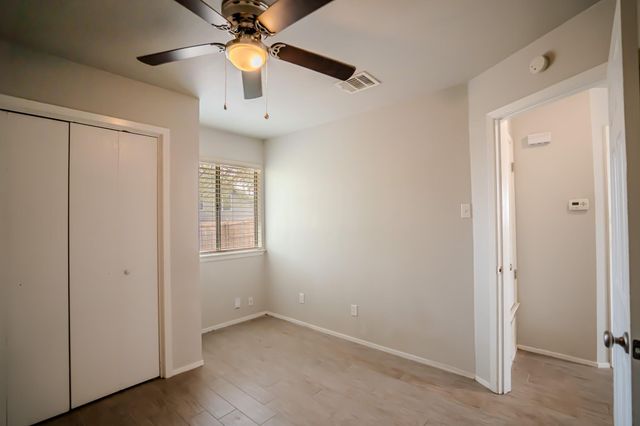 11906 Sunhillow BND B, Austin, TX 78758