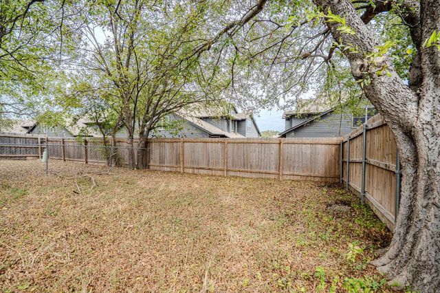 11906 Sunhillow BND B, Austin, TX 78758