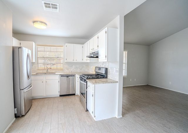 11906 Sunhillow BND B, Austin, TX 78758