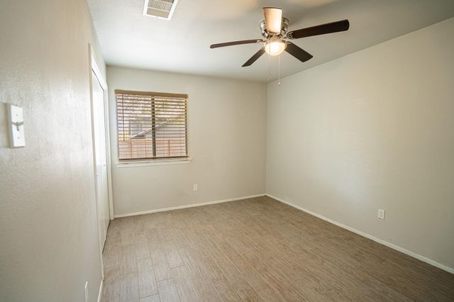 11906 Sunhillow BND B, Austin, TX 78758