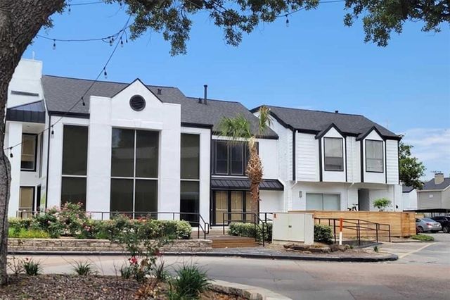 4400 Memorial Dr 22-2160, Houston, TX 77007