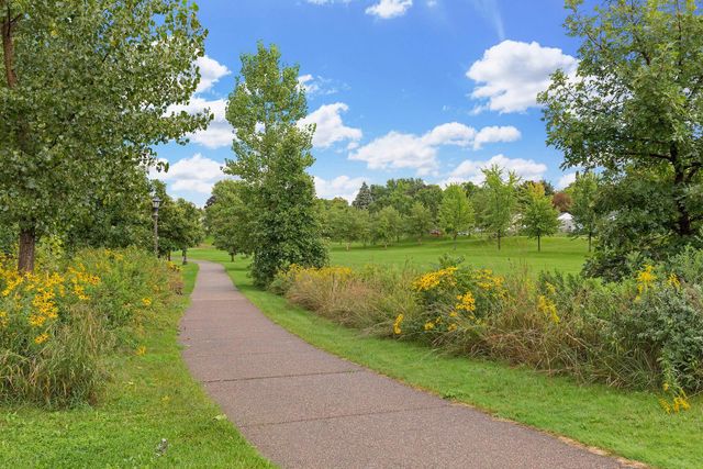 1923 Cottage Avenue E, Saint Paul, MN 55119