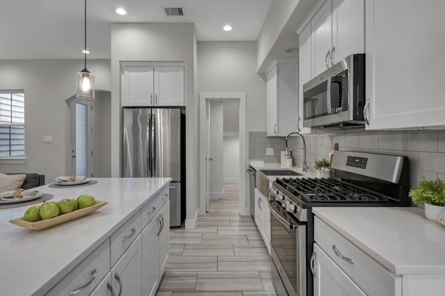414 N Live Oak Street A, Houston, TX 77003