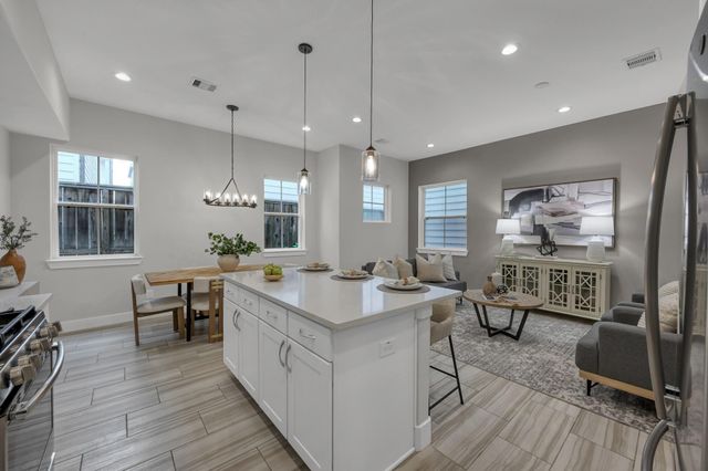 414 N Live Oak Street A, Houston, TX 77003
